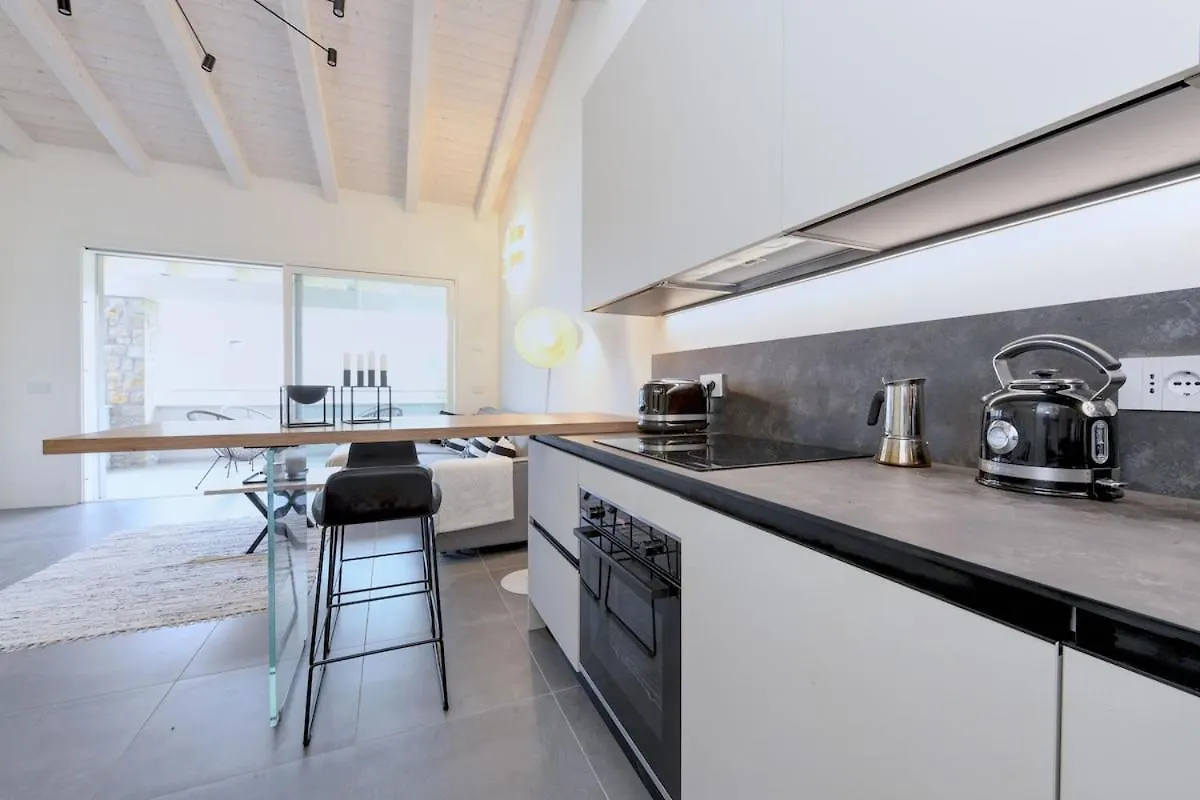 Sweet Dreams Apartment Rivoltella del Garda 0*,
