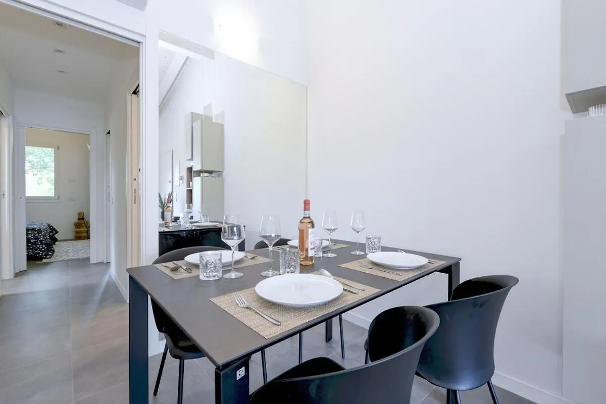 Sweet Dreams Apartment Rivoltella del Garda Italy